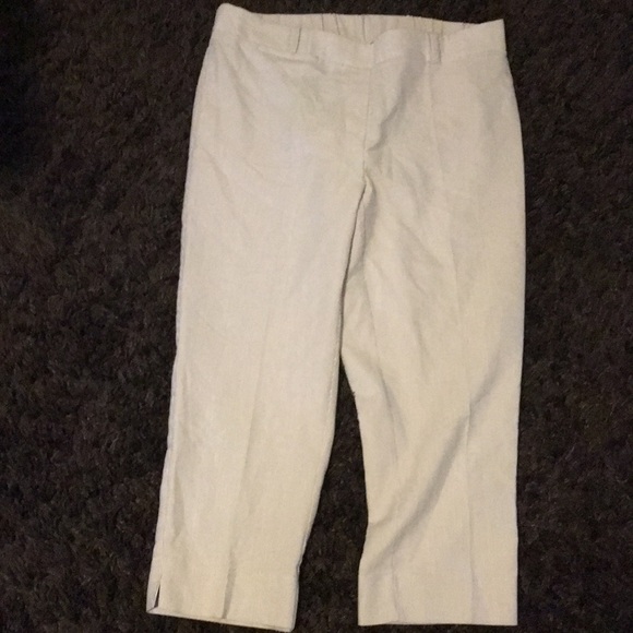Capri pants - Picture 1 of 3
